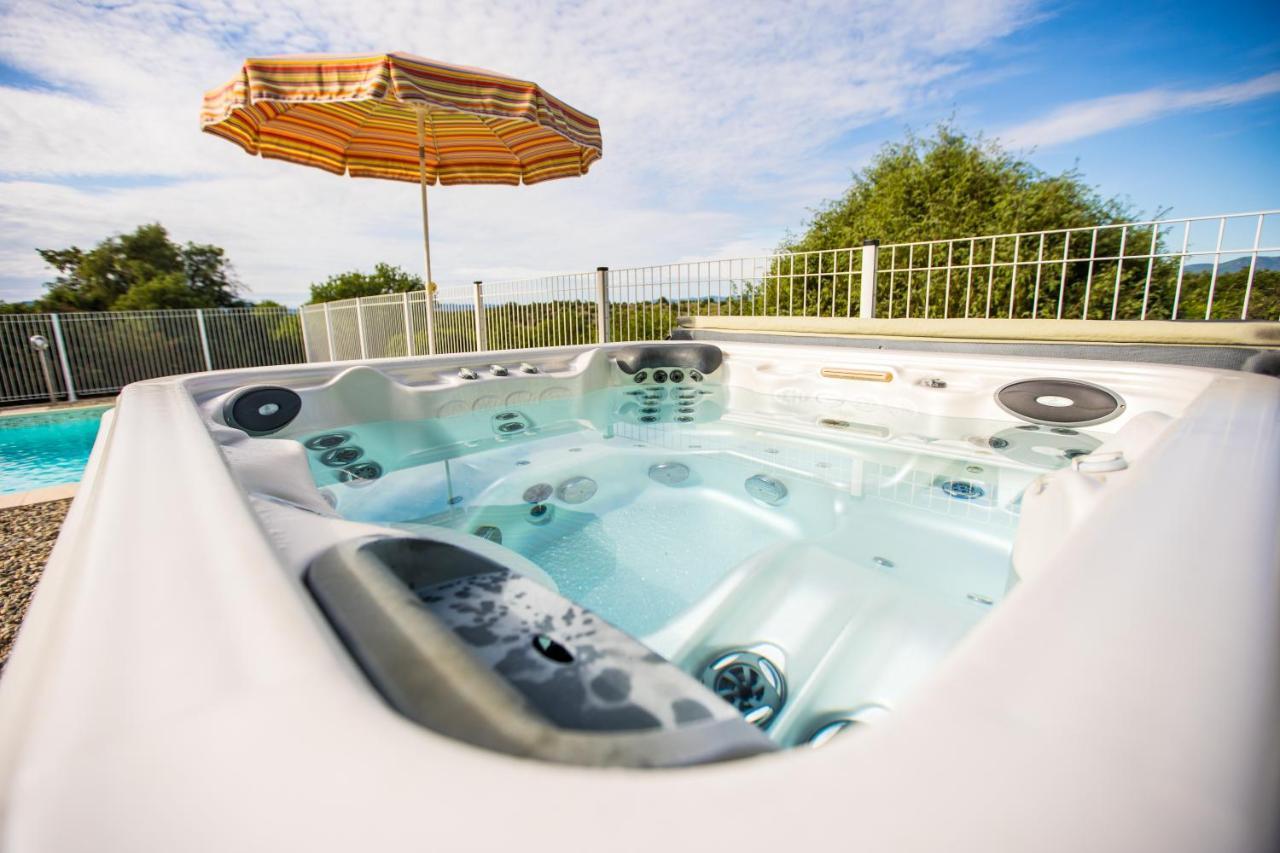 Les Villas De Perret Joyeuse Luaran gambar