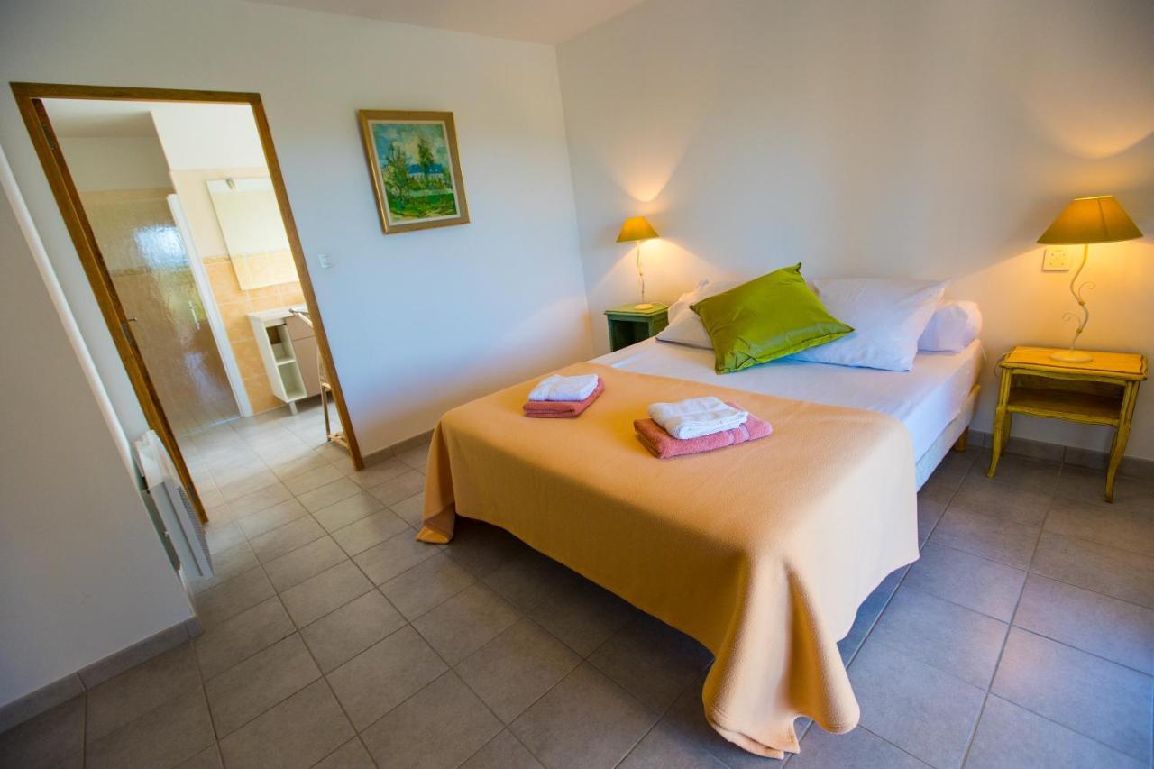 Les Villas De Perret Joyeuse Luaran gambar