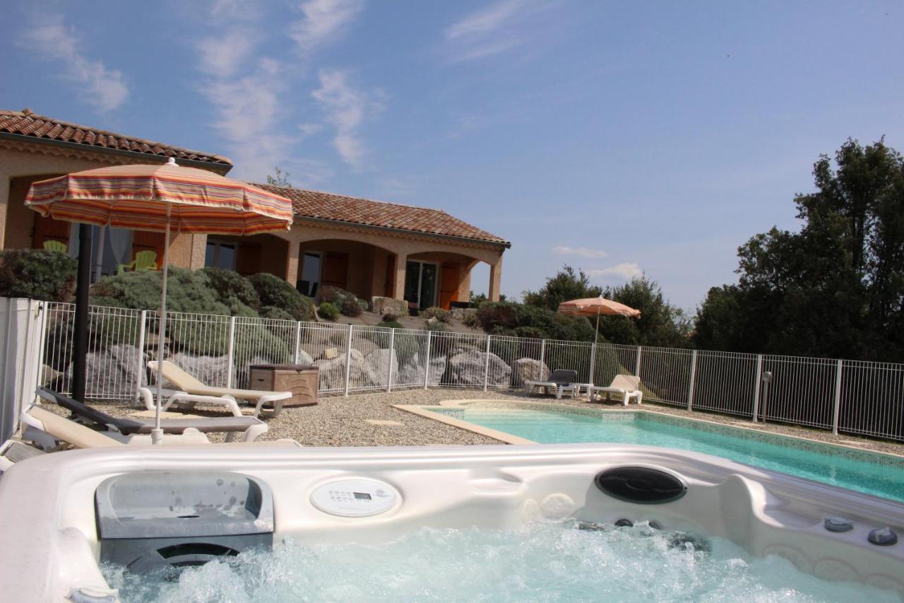 Les Villas De Perret Joyeuse Luaran gambar