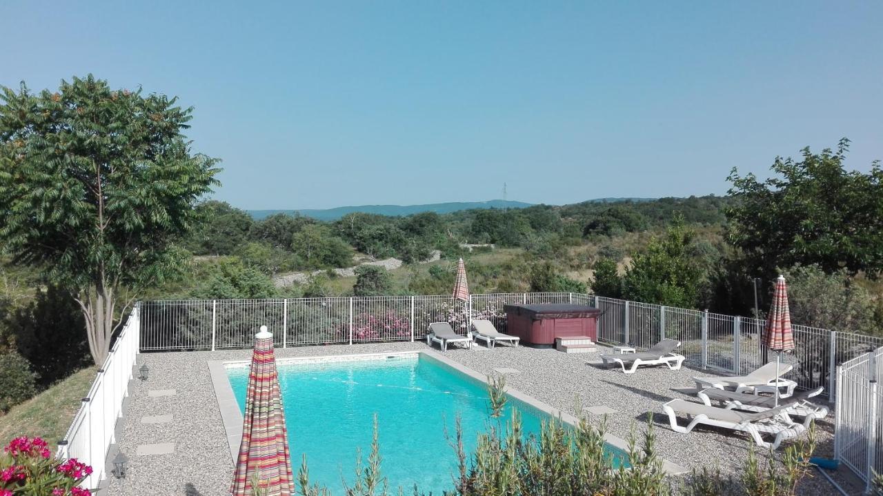 Les Villas De Perret Joyeuse Luaran gambar
